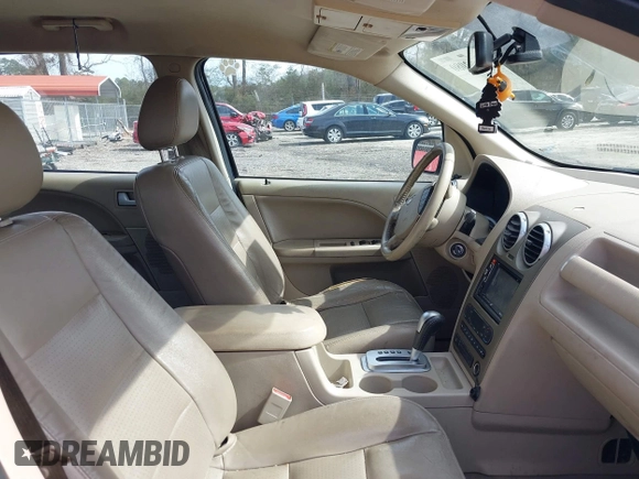 2006 Ford Freestyle SEL z VIN 1FMZK02156GA33093, wystawiony jako IAAI lot #41612080 z przebiegiem 210 382 mil mil oraz . Historia ofert i sprzedaży dostępna na DreamBid. Obrazek 5.