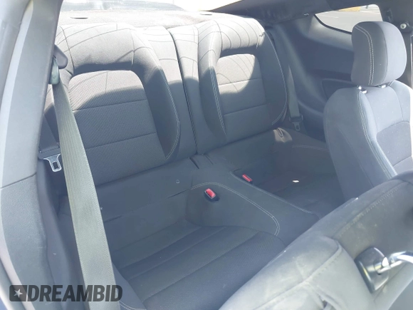 2015 Ford Mustang V6 с VIN 1FA6P8AM4F5348651, выставлен на аукционе IAAI как лот 42572314 с пробегом 86 167 миль миль и . История ставок и продаж доступна на DreamBid. Изображение 8.