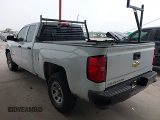 2018 Chevrolet Silverado 1500 Work Truck with VIN 1GCRCNEH4JZ374697, listed as a IAAI auction lot 41903522 with 231,638 mi miles. Bid and sale history available at carsss.com. Image 3.