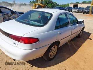 1999 Ford Escort LX with VIN 1FAFP10P1XW236632, listed as a IAAI auction lot 42325892 with 202,939 mi miles and . Bid and sale history available at DreamBid. Image 4.