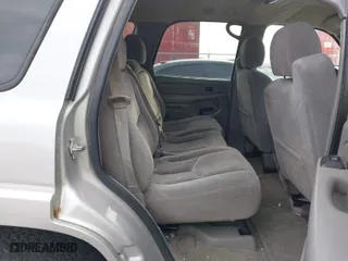 2004 Chevrolet Tahoe Special Service Veh with VIN 1GNEK13V14J221157, listed as a IAAI auction lot 41932600 with 205,296 mi miles. Bid and sale history available at carsss.com. Image 8.