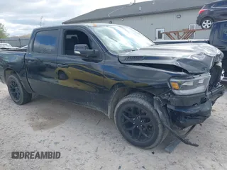 2019 Ram 1500 Big Horn z VIN 1C6SRFFTXKN524482, wystawiony jako IAAI lot #42012837 z przebiegiem 117 176 mil mil oraz . Historia ofert i sprzedaży dostępna na DreamBid. Obrazek 1.
