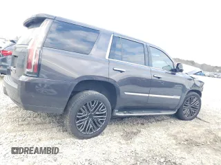 2018 Cadillac Escalade Luxury z VIN 1GYS4BKJ5JR372763, wystawiony jako Copart lot #44122245 z przebiegiem Nie podano mil oraz Szkoda całkowita • Salvage title. Historia ofert i sprzedaży dostępna na DreamBid. Obrazek 3.
