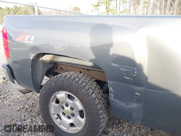 2011 Chevrolet Silverado 1500 LT with VIN 1GCRKSE31BZ279036, listed as a IAAI auction lot 41597291 with 293,576 mi miles and . Bid and sale history available at DreamBid. Image 17.
