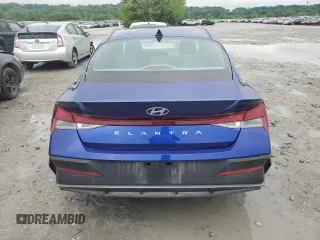 2024 Hyundai Elantra SE z VIN KMHLL4DG5RU659678, wystawiony jako Copart lot #55801785 z przebiegiem 3 319 mil mil oraz Szkoda całkowita • Salvage title. Historia ofert i sprzedaży dostępna na DreamBid. Obrazek 6.