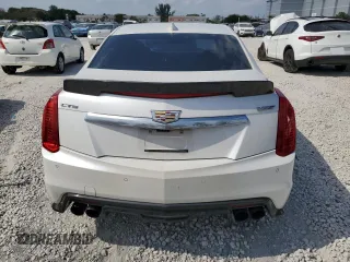 2017 Cadillac CTS-V z VIN 1G6A15S64H0137358, wystawiony jako Copart lot #53385215 z przebiegiem 76 382 mil mil oraz Tytuł czysty. Historia ofert i sprzedaży dostępna na DreamBid. Obrazek 6.