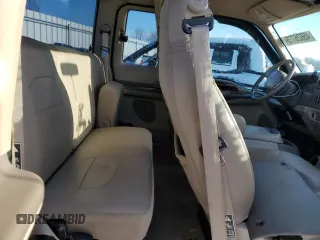 2000 Ford F-350 XL with VIN 1FTSX31F9YEB88587, listed as a Copart auction lot 45626735 with 123,973 mi miles and Salvage Title. Bid and sale history available at DreamBid. Image 10.