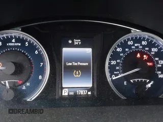 2017 Toyota Camry XLE z VIN 4T1BF1FK3HU374219, wystawiony jako IAAI lot #41502142 z przebiegiem 17 837 mil mil oraz . Historia ofert i sprzedaży dostępna na DreamBid. Obrazek 7.