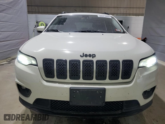2019 Jeep Cherokee Latitude Plus с VIN 1C4PJMLB7KD293598, выставлен на аукционе Copart как лот 58841895 с пробегом 106 953 миль миль и Списание • Salvage title. История ставок и продаж доступна на DreamBid. Изображение 5.