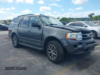 2017 Ford Expedition XLT z VIN 1FMJU1HT9HEA04989, wystawiony jako IAAI lot #39736910 z przebiegiem 184 638 mil mil oraz . Historia ofert i sprzedaży dostępna na DreamBid. Obrazek 1.