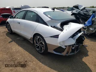 2023 Hyundai Ioniq 6 Preferred z VIN KMHM34AC6PA049017, wystawiony jako Copart lot #63924084 z przebiegiem 9536 mil mil oraz Szkoda całkowita • Salvage title. Historia ofert i sprzedaży dostępna na DreamBid. Obrazek 2.