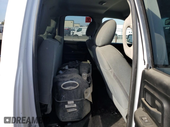 2019 Ram 1500 Classic Tradesman with VIN 1C6RR6FGXKS627811, listed as a Copart auction lot 46370315 with 191,908 mi miles and Clean Title. Bid and sale history available at carsss.com. Image 10.