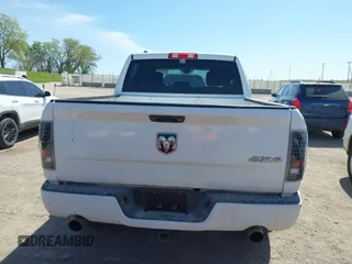 2014 Ram 1500 Express z VIN 1C6RR7KT3ES170854, wystawiony jako IAAI lot #42203099 z przebiegiem 207 634 mil mil oraz . Historia ofert i sprzedaży dostępna na DreamBid. Obrazek 16.