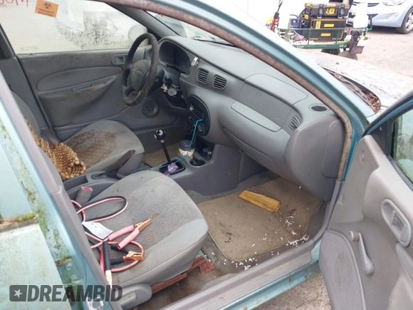 1998 Ford Escort SE z VIN 1FAFP13P5WW267120, wystawiony jako IAAI lot #41817184 z przebiegiem 167 299 mil mil oraz . Historia ofert i sprzedaży dostępna na DreamBid. Obrazek 5.