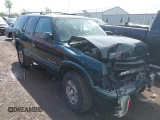 2004 Chevrolet Blazer LS z VIN 1GNDT13X24K107558, wystawiony jako IAAI lot #42124715 z przebiegiem 80 843 mil mil oraz . Historia ofert i sprzedaży dostępna na DreamBid. Obrazek 1.