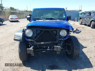 2019 Jeep Wrangler Unlimited Sport Altitude with VIN 1C4HJXDG6KW639189, listed as a IAAI auction lot 42044653 with 79,250 mi miles and . Bid and sale history available at DreamBid. Image 12.