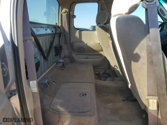 2001 Toyota Tundra SR5 with VIN 5TBRT34171S158183, listed as a Copart auction lot 48054035 with 273,439 mi miles and Salvage Title. Bid and sale history available at carsss.com. Image 10.