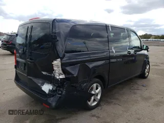 2018 Mercedes-Benz Metris Passenger with VIN WD4PG2EE1J3461093, listed as a Copart auction lot 42635142 with 139,230 mi miles and . Bid and sale history available at carsss.com. Image 4.