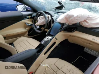2024 Ferrari Roma z VIN ZFF98RNA9R0301984, wystawiony jako Copart lot #54060024 z przebiegiem Nie podano mil oraz Szkody całkowita. Historia ofert i sprzedaży dostępna na DreamBid. Obrazek 8.