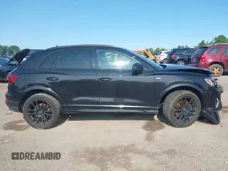 2021 Audi Q3 S line Premium Plus z VIN WA1EECF38M1111853, wystawiony jako IAAI lot #42367677 z przebiegiem 53 681 mil mil oraz . Historia ofert i sprzedaży dostępna na DreamBid. Obrazek 14.