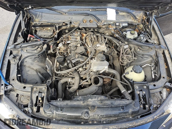 2013 BMW 3 Series 328i xDrive with VIN WBA3B3C56DF531364, listed as a Copart auction lot 55522505 with 134,622 mi miles and Clean title. Bid and sale history available at DreamBid. Image 9.