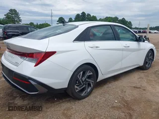 2024 Hyundai Elantra Limited with VIN KMHLP4DG5RU827792, listed as a IAAI auction lot 42179911 with 18,632 mi miles and . Bid and sale history available at DreamBid. Image 4.