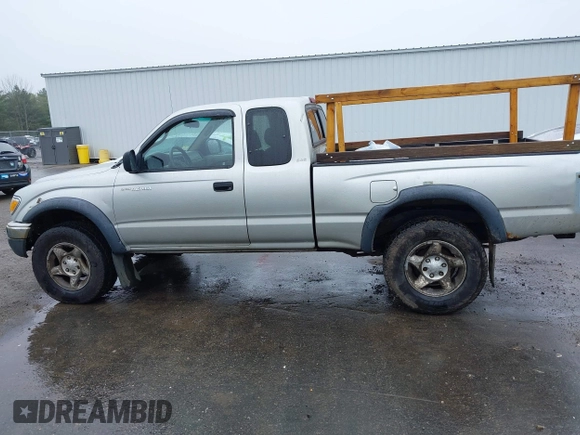 2003 Toyota Tacoma with VIN 5TEWN72N83Z264472, listed as a IAAI auction lot 42186444 with 266,312 mi miles. Bid and sale history available at carsss.com. Image 14.