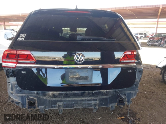 2018 Volkswagen Atlas SE with VIN 1V2CP2CA1JC600999, listed as a IAAI auction lot 42339421 with 133,490 mi miles and . Bid and sale history available at DreamBid. Image 17.