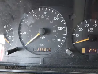 2002 Mercedes-Benz M-Class with VIN 4JGAB54E32A360356, listed as a IAAI auction lot 40540769 with 235,810 mi miles. Bid and sale history available at carsss.com. Image 7.