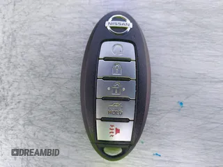 2020 Nissan Sentra SV z VIN 3N1AB8CV3LY303100, wystawiony jako IAAI lot #41588362 z przebiegiem 77 097 mil mil oraz . Historia ofert i sprzedaży dostępna na DreamBid. Obrazek 11.