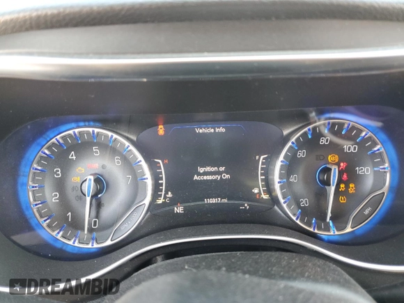 2020 Chrysler Pacifica Limited z VIN 2C4RC1GG0LR289575, wystawiony jako Copart lot #49025185 z przebiegiem 110 317 mil mil oraz Szkoda całkowita • Salvage title. Historia ofert i sprzedaży dostępna na DreamBid. Obrazek 9.