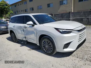 2024 Lexus TX 350 z VIN 5TDAAAA69RS005072, wystawiony jako Copart lot #63508044 z przebiegiem 5280 mil mil oraz Szkody całkowita. Historia ofert i sprzedaży dostępna na DreamBid. Obrazek 4.