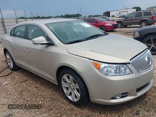 2010 Buick LaCrosse CXL z VIN 1G4GC5EG9AF272484, wystawiony jako IAAI lot #42450252 z przebiegiem 80 252 mil mil oraz . Historia ofert i sprzedaży dostępna na DreamBid. Obrazek 1.