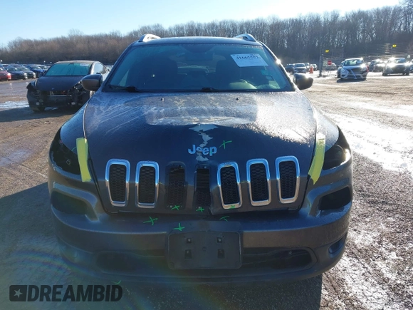 2018 Jeep Cherokee Latitude Plus with VIN 1C4PJLLB4JD503275, listed as a IAAI auction lot 41665557 with 117,839 mi miles. Bid and sale history available at carsss.com. Image 12.