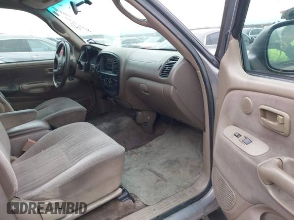 2001 Toyota Tundra SR5 with VIN 5TBRN34181S167596, listed as a IAAI auction lot 41563622 with Not Provided miles and . Bid and sale history available at DreamBid. Image 5.