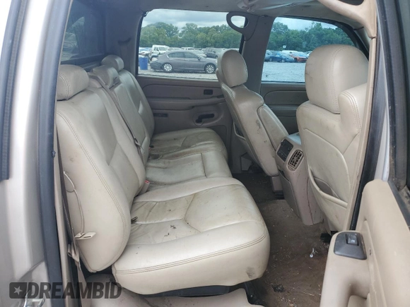 2006 Chevrolet Avalanche Z71 z VIN 3GNEK12ZX6G111877, wystawiony jako Copart lot #58907305 z przebiegiem 230 609 mil mil oraz Szkoda całkowita • Salvage title. Historia ofert i sprzedaży dostępna na DreamBid. Obrazek 10.