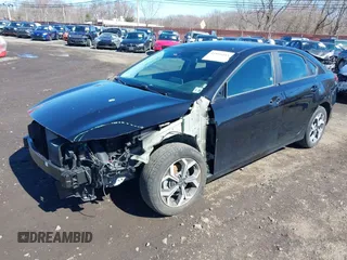 2021 Kia Forte FE with VIN 3KPF24AD1ME326593, listed as a IAAI auction lot 41816413 with 40,938 mi miles and . Bid and sale history available at carsss.com. Image 2.