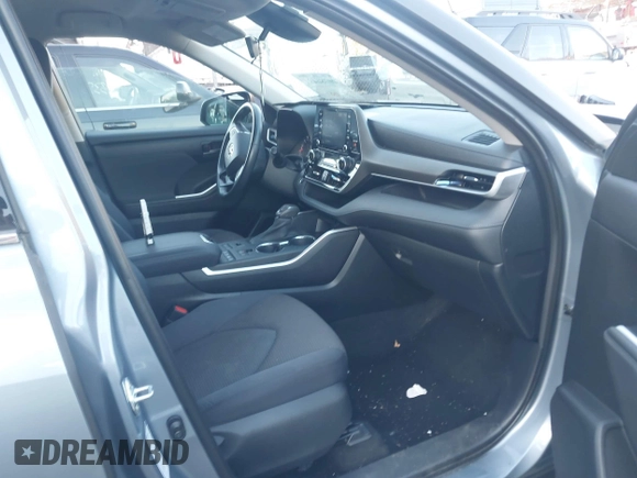 2020 Toyota Highlander LE with VIN 5TDBZRBH0LS019638, listed as a IAAI auction lot 40786491 with 46,798 mi miles and . Bid and sale history available at DreamBid. Image 5.