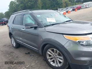 2011 Ford Explorer XLT with VIN 1FMHK8D84BGA33651, listed as a IAAI auction lot 40504832 with 174,066 mi miles and . Bid and sale history available at carsss.com. Image 13.