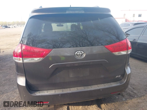 2011 Toyota Sienna XLE AAS with VIN 5TDYK3DC2BS093980, listed as a IAAI auction lot 42064568 with 196,893 mi miles. Bid and sale history available at carsss.com. Image 16.