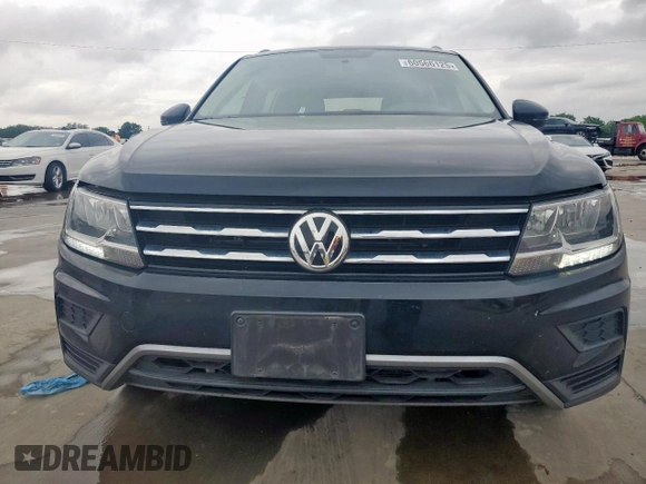 2020 Volkswagen Tiguan S z VIN 3VV1B7AX1LM180885, wystawiony jako Copart lot #60566125 z przebiegiem 59 276 mil mil oraz Szkoda całkowita • Salvage title. Historia ofert i sprzedaży dostępna na DreamBid. Obrazek 5.