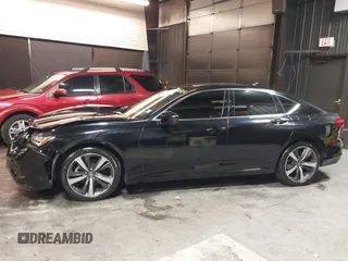 2024 Acura TLX Technology with VIN 19UUB5F41RA000648, listed as a IAAI auction lot 41118831 with 6,916 mi miles and . Bid and sale history available at DreamBid. Image 14.