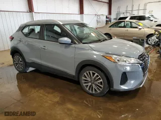 2022 Nissan Kicks SV with VIN 3N1CP5CV8NL523535, listed as a Copart auction lot 48526055 with 30,244 mi miles and Salvage Title. Bid and sale history available at carsss.com. Image 4.