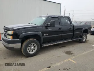 2005 Chevrolet Silverado 3500 SRW LT with VIN 1GCHK332X5F800031, listed as a Copart auction lot 82807534 with 155,542 mi miles and Salvage Title. Bid and sale history available at carsss.com. Image 1.