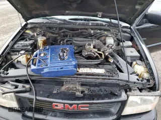 2000 Chevrolet Blazer LS z VIN 1GNCT18W1YK151830, wystawiony jako Copart lot #88799235 z przebiegiem 190 019 mil mil oraz Nie do naprawy • Non repairable. Historia ofert i sprzedaży dostępna na DreamBid. Obrazek 13.