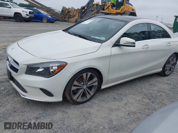 2018 Mercedes-Benz CLA 250 z VIN WDDSJ4EBXJN514990, wystawiony jako IAAI lot #42442189 z przebiegiem 120 236 mil mil oraz . Historia ofert i sprzedaży dostępna na DreamBid. Obrazek 14.