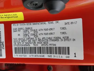 2017 Toyota Tacoma SR5 z VIN 5TFAZ5CN3HX050456, wystawiony jako IAAI lot #41919025 z przebiegiem 131 562 mil mil oraz . Historia ofert i sprzedaży dostępna na DreamBid. Obrazek 9.