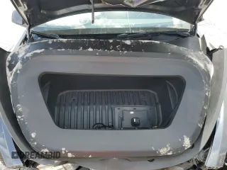 2021 Tesla Model Y Long Range z VIN 5YJYGAEE8MF208854, wystawiony jako Copart lot #56382535 z przebiegiem 47 531 mil mil oraz Nie do naprawy • Non repairable. Historia ofert i sprzedaży dostępna na DreamBid. Obrazek 11.