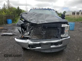 2019 Ford F-350 XL z VIN 1FD8X3HT2KEE17555, wystawiony jako Copart lot #55940505 z przebiegiem 107 979 mil mil oraz Szkody całkowita. Historia ofert i sprzedaży dostępna na DreamBid. Obrazek 5.