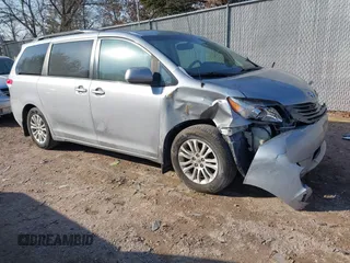 2013 Toyota Sienna XLE AAS with VIN 5TDYK3DC1DS391293, listed as a IAAI auction lot 41694041 with 181,913 mi miles. Bid and sale history available at carsss.com. Image 1.